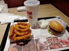 -The Habit Burger Grill 哈比特汉堡(爱琴海店)
