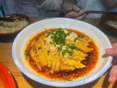 -先启半步颠小酒馆(虹桥龙湖天街店)