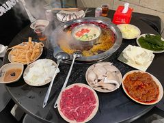 -洞亭火锅(防空洞总店)