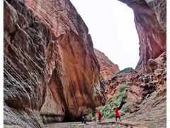 -天山神秘大峡谷