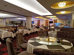 大堂-乌兰湖畔草坪轻奢营地