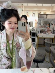 -一揽芳华汉服旗袍体验馆(拙政园店)