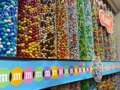 -m豆巧克力世界(上海世茂广场店)