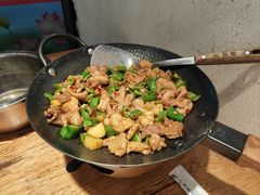 -聚鑫朋酸菜肥肠(九龙仓店)