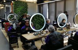 -FRIDAY星期五专业美发沙龙