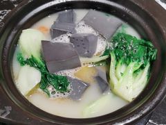 黑豆腐煲奶白菜苗-小東馆(东纵路店)