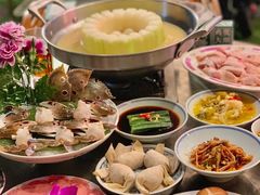 -禄婶鸡煲·打边炉