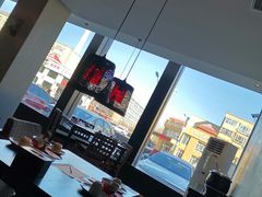 靠窗位-丫头记(新村店二部)