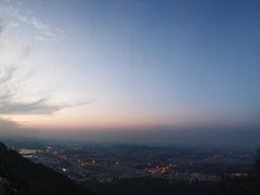 -紫金山山顶公园