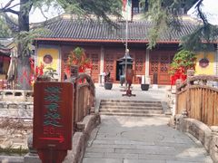 -灵岩山风景区