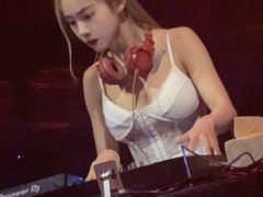 -赤红音乐现场(浦东金桥路店)