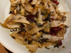 手撕包菜-吃饭皇帝大土家民族菜(正大广场店)