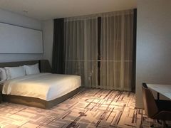 -大连星海皇冠假日酒店
