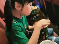 -英皇UA电影城(瑞虹天地月亮湾)