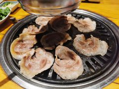 精品牛五花-唯成•韩国炭火烤肉 유성고기