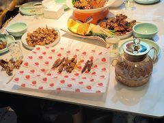 -嗨辣小聚·盘锦河蟹·海鲜烧烤龙虾(盘锦十年好店)