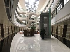 -上海滴水湖皇冠假日酒店