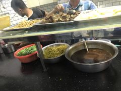 -覃肥叔桂林米粉(粮道街店)