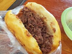 黄老太牛肉烧饼-老西关黄老太牛肉烧饼