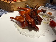 玻璃脆皮乳鸽皇-新雅(丰盛里店)