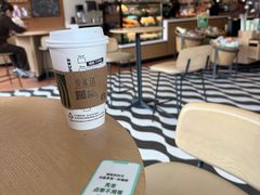 -星巴克臻选(莘庄仲盛店)