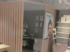 -瑞司视光眼镜·蔡司战略合作眼镜店(新街口店)