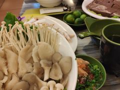 -龙泉人椰子鸡·糟粕醋·地标海南菜(龙昆南店)