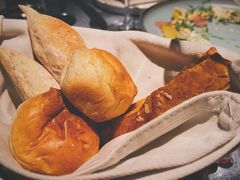 人餐前面包-弦月窗LUNETTE BY AMANDA(复兴路店)