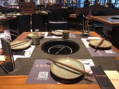 大堂-老墙根涮肉·铜锅·烧烤(欢乐谷·王四营店)