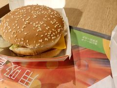 -麦当劳(展览路店)