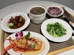 -馨美母婴护理中心(石狮店)
