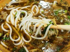 -花溪牛肉粉(八鸽岩店)
