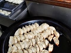 -黄阿姨锅贴大王(万航渡路店)