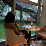 软件园区的KFC，竟然是卷王们的工作下午咖会