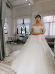 -Lady  Jane高端婚纱礼服馆