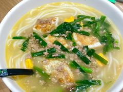 -蒙自源米线大王(花园城商场店)