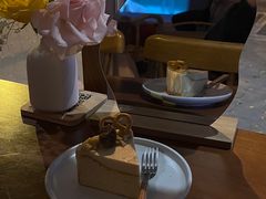-C.Y Cafe