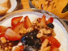 野莓核桃蜂蜜希腊酸奶-the rug 飞毯 (朝阳公园店)