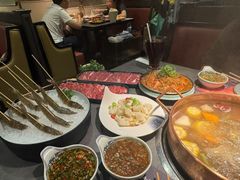 -牛村来人潮汕牛肉火锅(西单店)