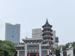 -绳金塔