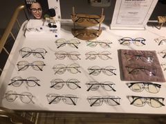 -肆兮眼镜·蔡司·徕卡战略合作店(大坪店)