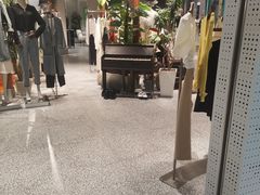 -星巴克臻选(上海中环广场2F店)