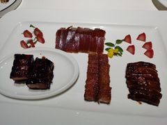 锦绣乳猪烧味拼盘-炳胜公馆(珠江新城店)