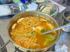-哈哈碳都·牛肋条无限自助烤肉(台江万达店)