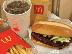-麦当劳(杭州西湖银泰百货店)