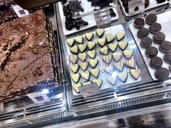 -VENCHI 闻绮(上海佛罗伦萨小镇店)
