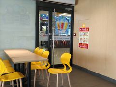 用餐区-麦当劳(政通路店)