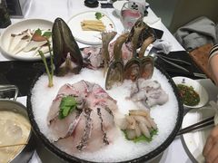 -红鼎豆捞·非遗鲍皇汤火锅(宝丰路店)