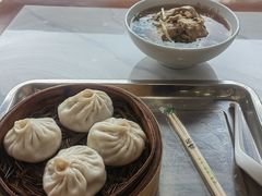-老西白点心店