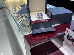 -亨得利钟表商店